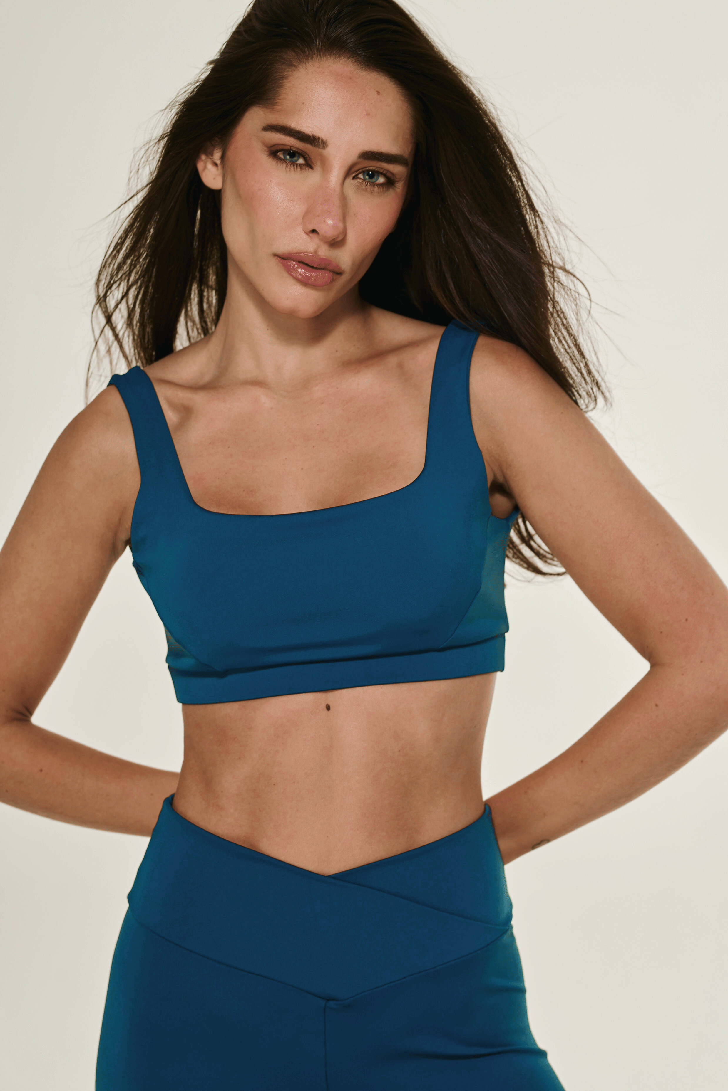 Conjunto Top Reto Midnight Blue + Legging com Cós Cruzado Midnight Blue