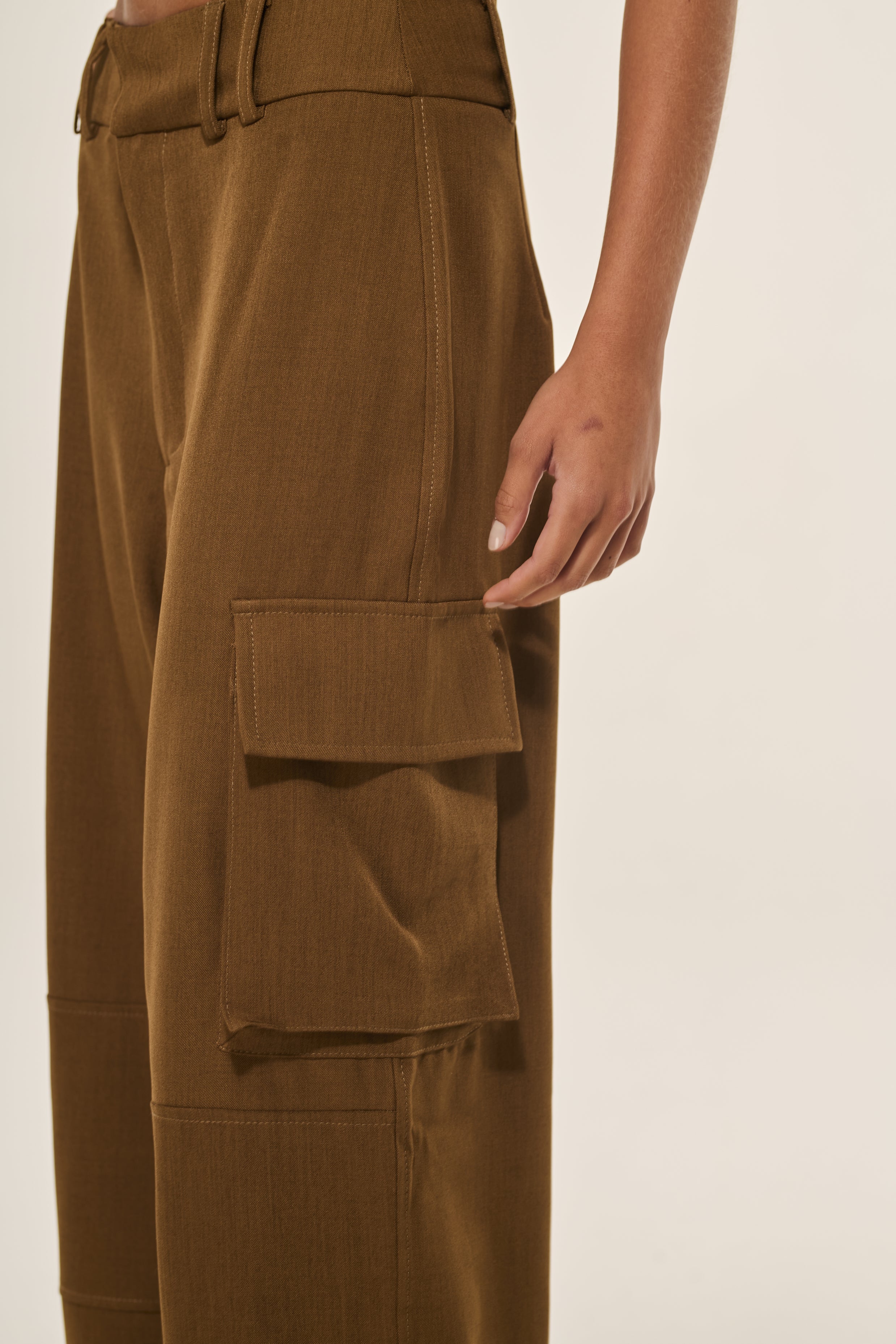 Calça Cargo Alfaiataria Chocolate