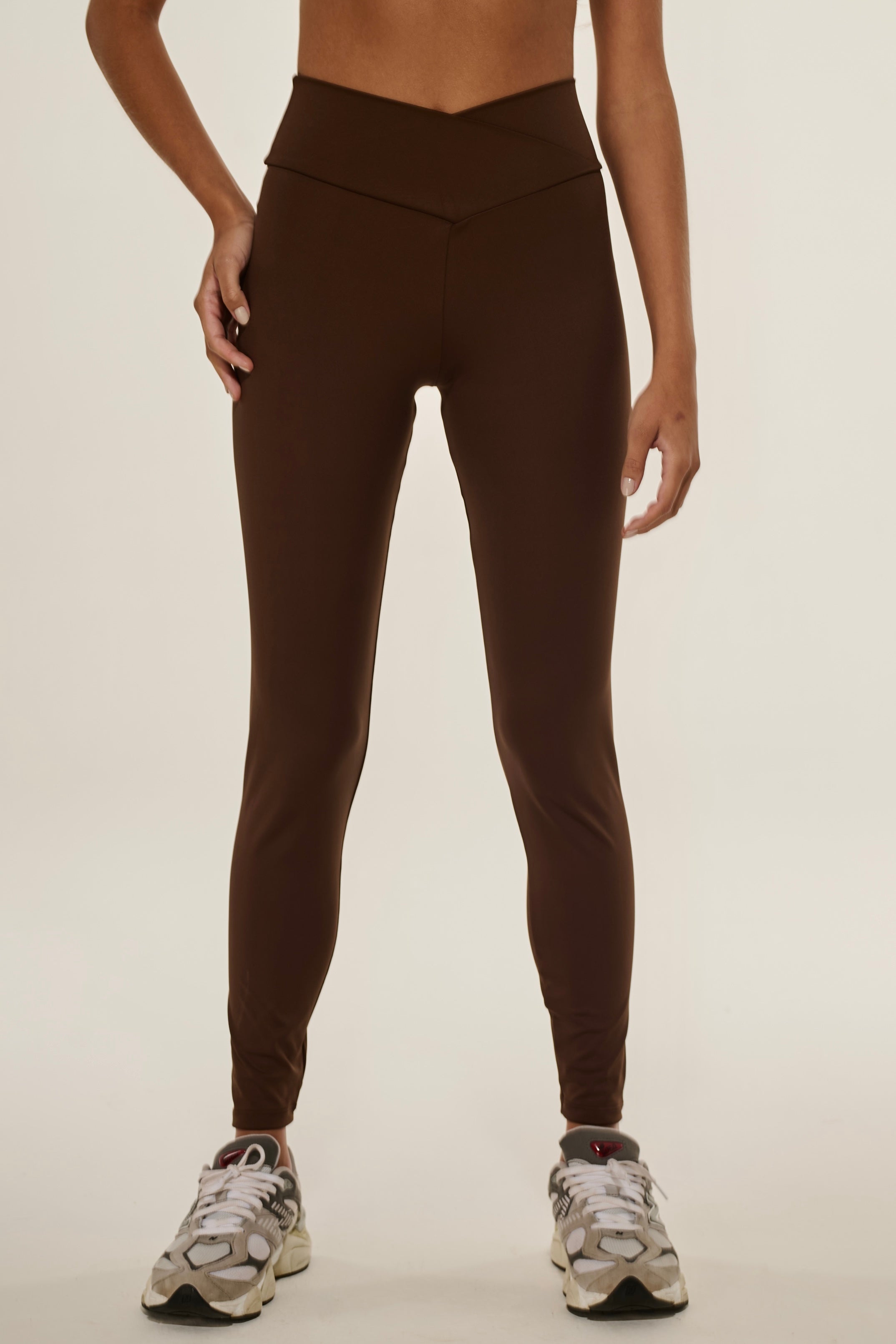 Legging com Cós Cruzado Marrom Coffee