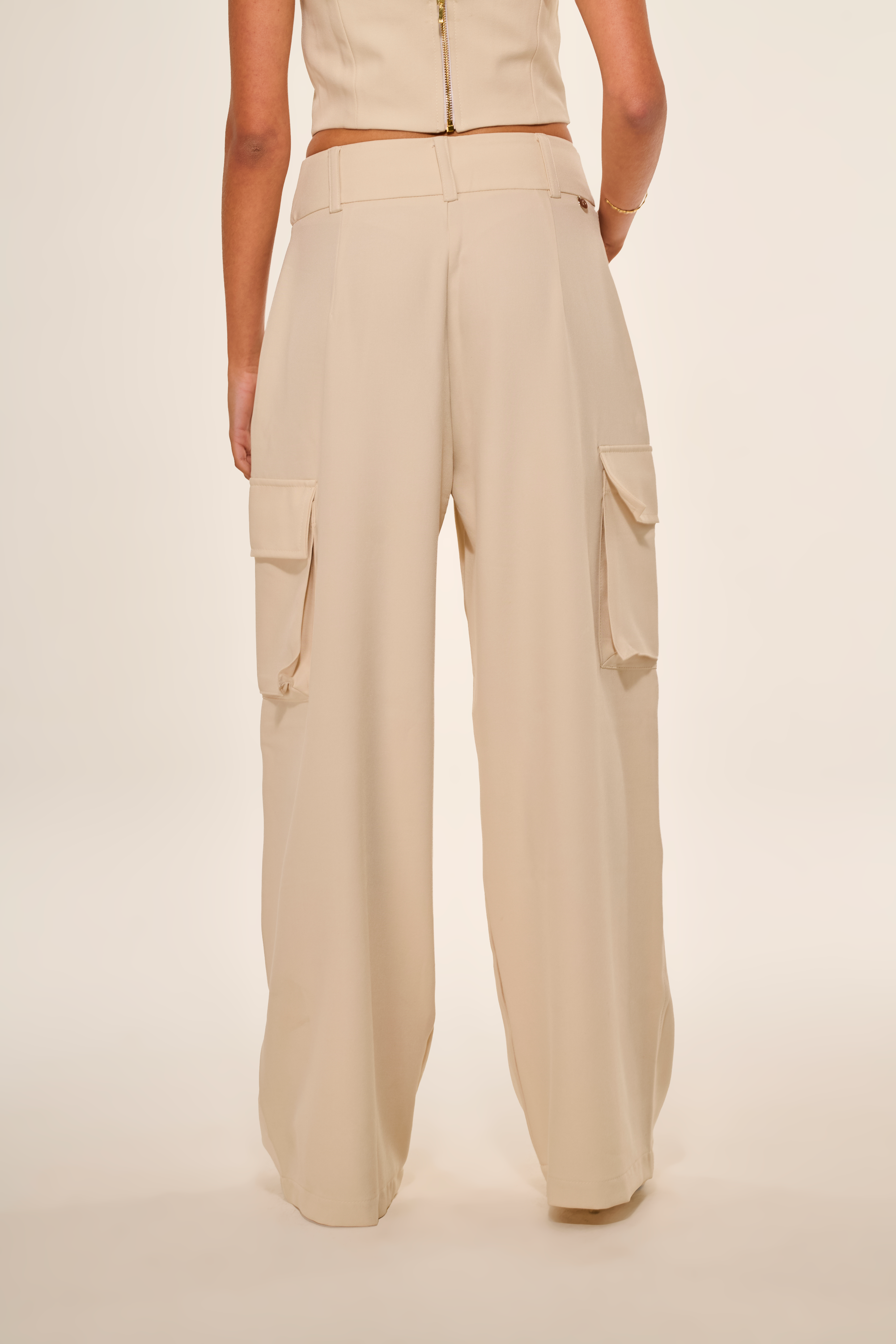 Calça Cargo Alfaiataria Off White