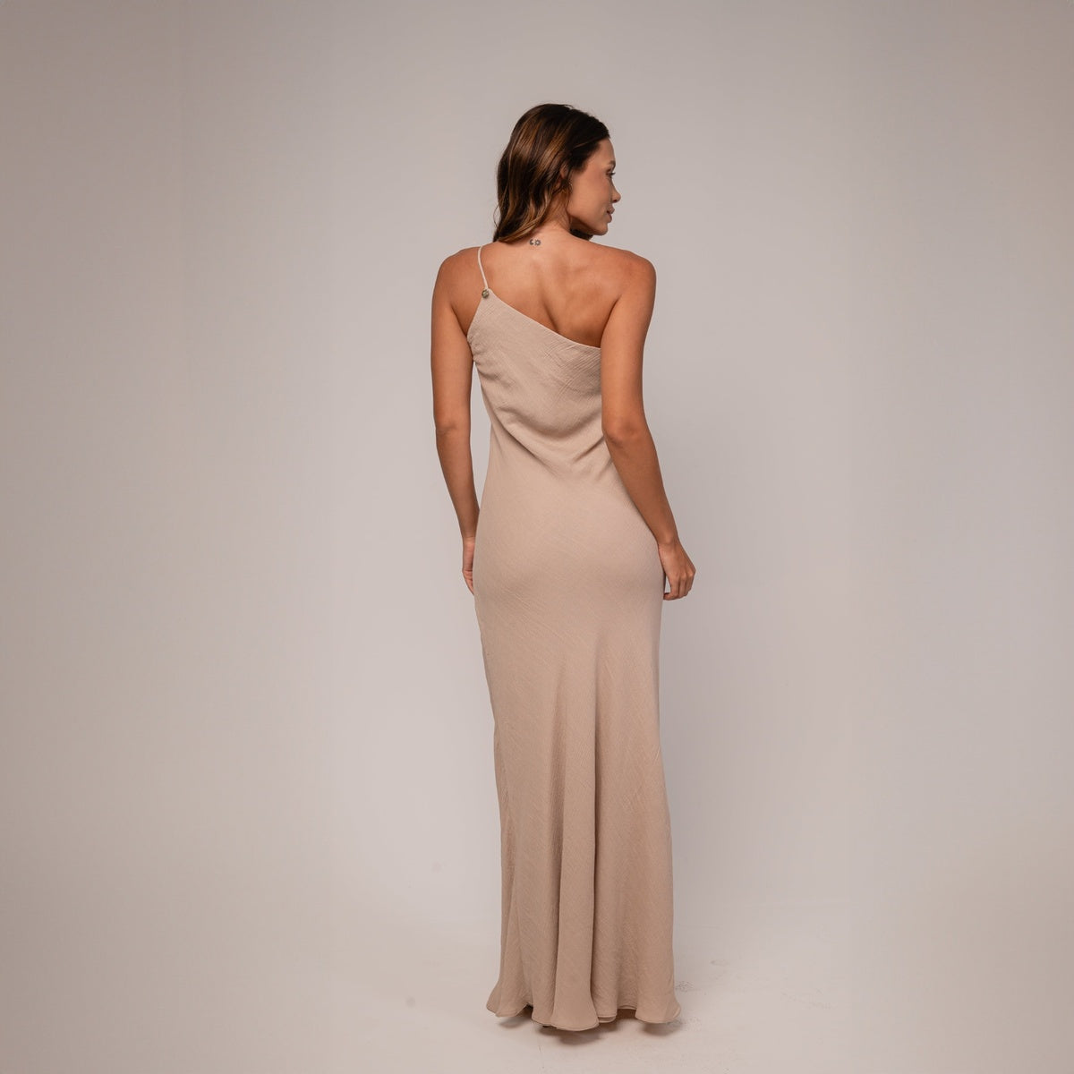 Vestido Uma Alça Em Viscose Dupla Areia Bahamas
